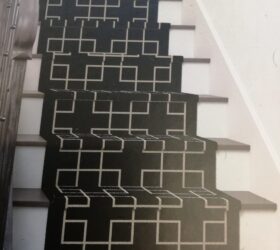 Passatoia in velluto con disegno. (Fornitura e posa, zona-gradini)